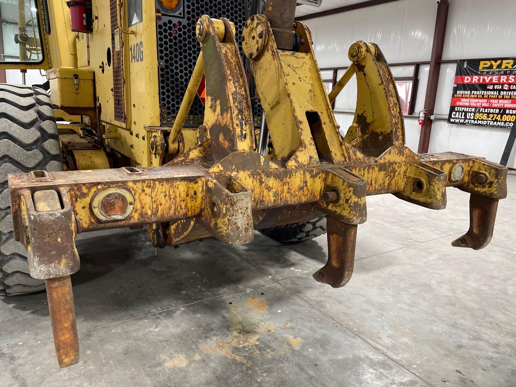 1991 Caterpillar 140G Motor Grader