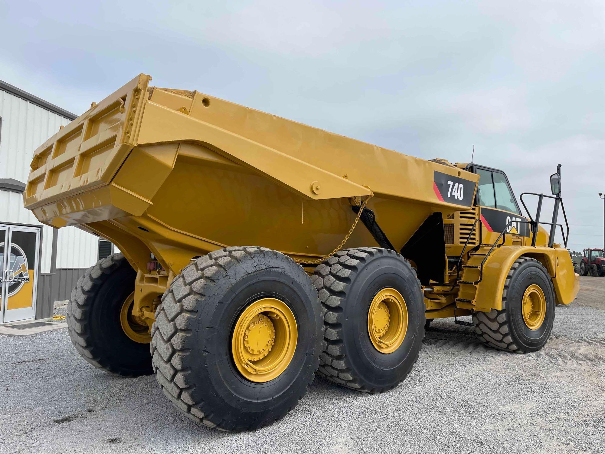 2007 Caterpillar 740 Articulated Dump Truck