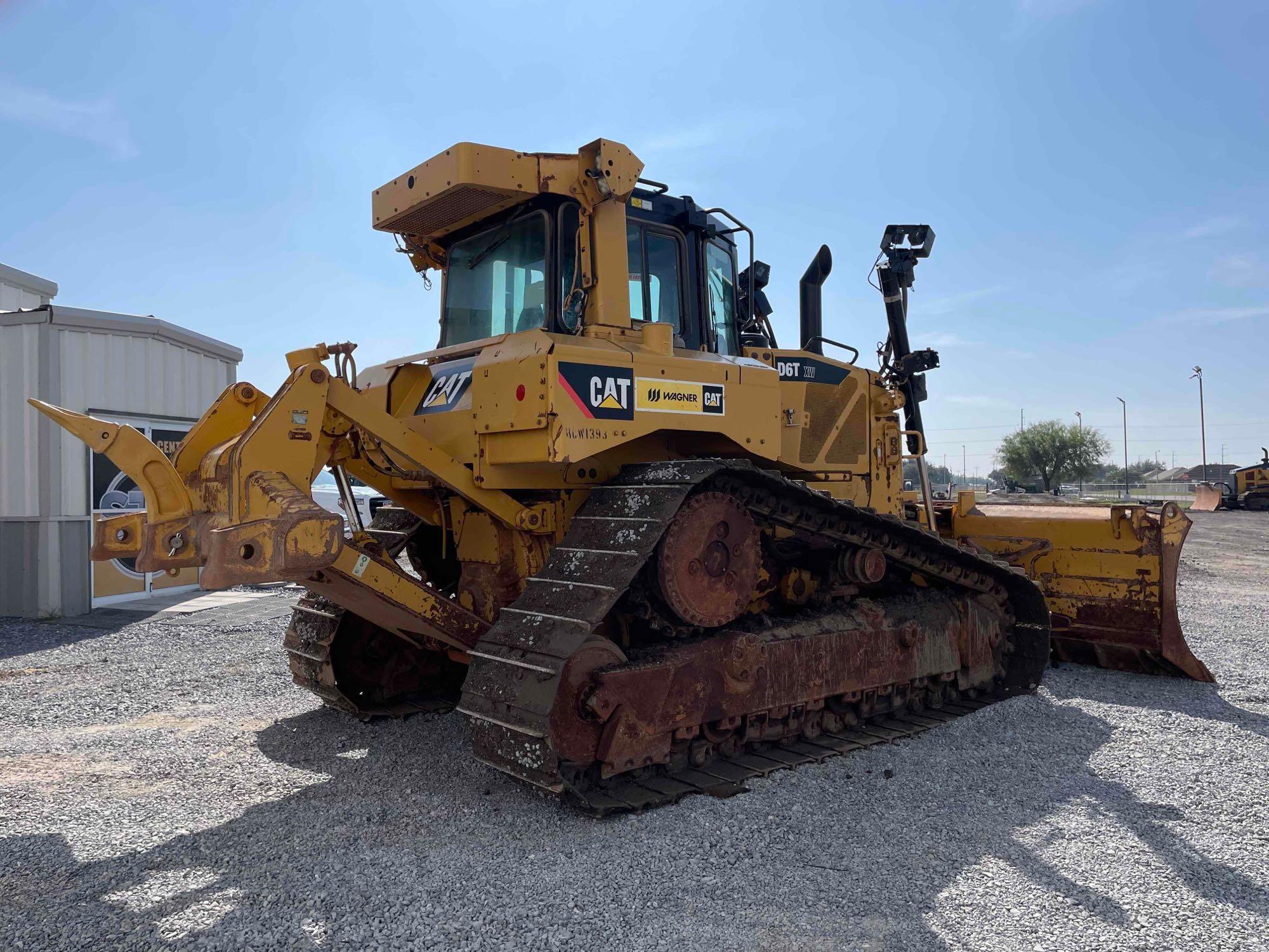 2014 Caterpillar D6T XW Crawler Dozer