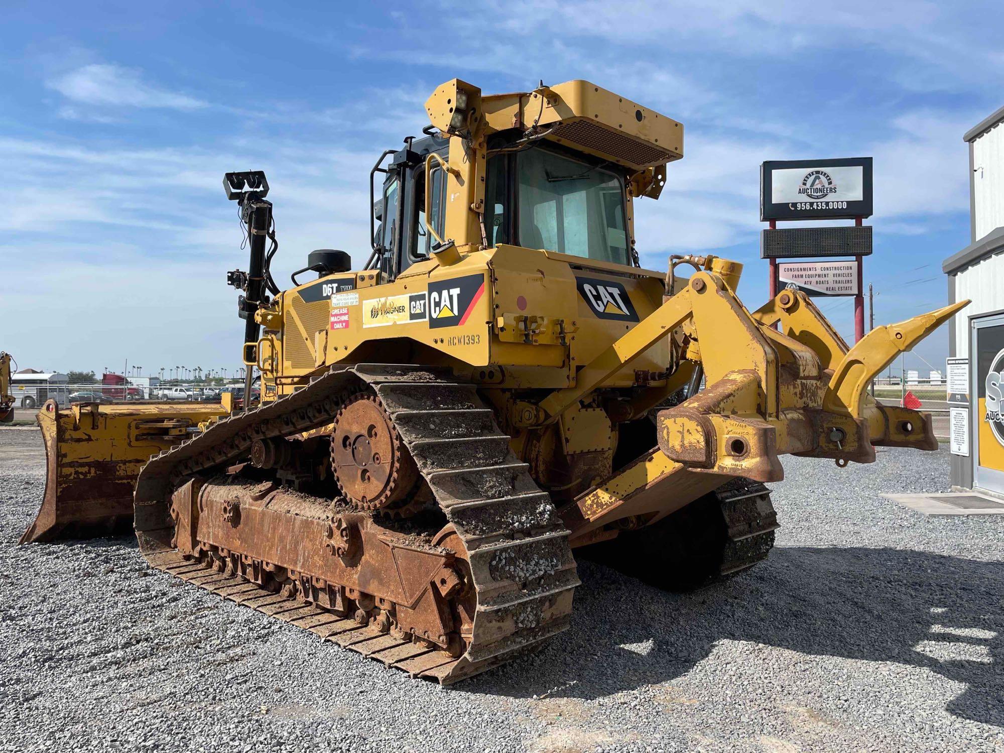 2014 Caterpillar D6T XW Crawler Dozer