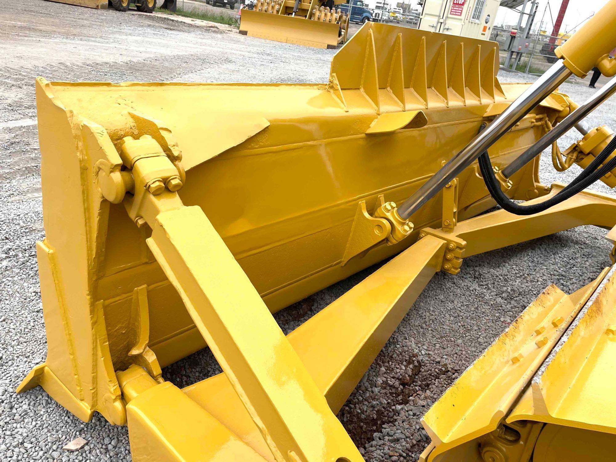 2004 Caterpillar D6R LGP Crawler Dozer