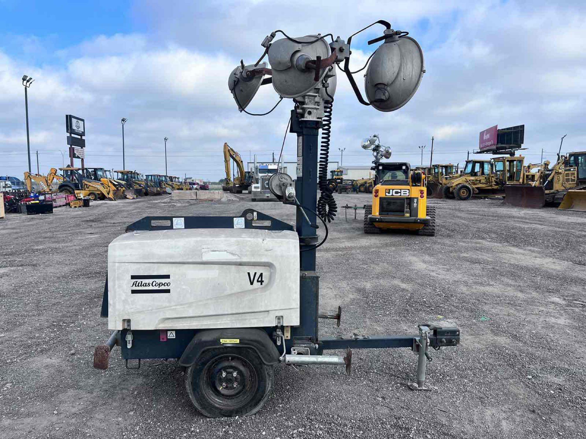 2016 Atlas Copco V4 Light Tower