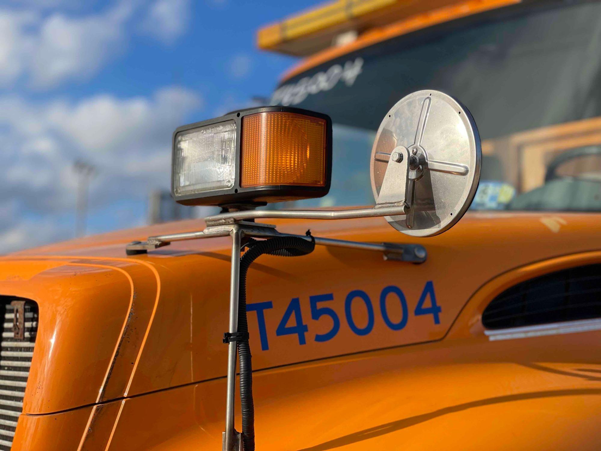 2007 International 7400 SFA Dump Truck