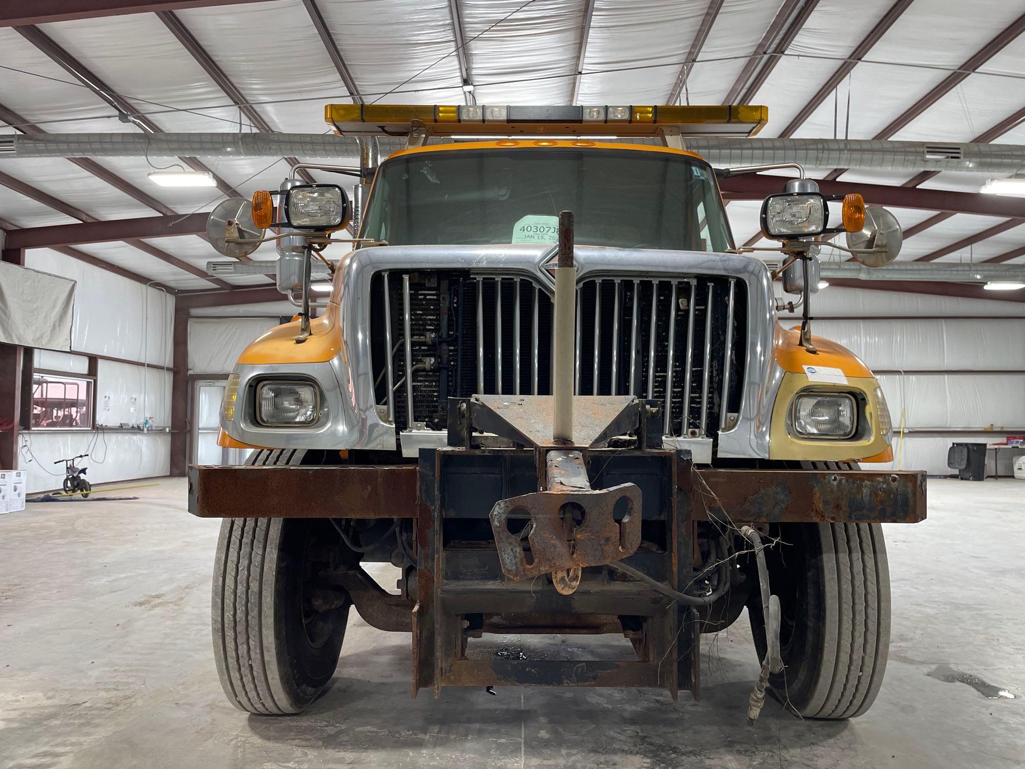 2003 International 7400 SFA Workstar Dump Truck