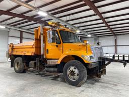 2003 International 7400 4x2 Dump Truck