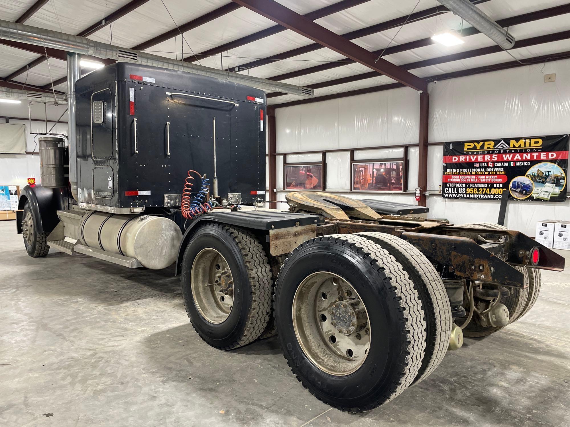 1992 Kenworth W900 Sleeper Truck Tractor