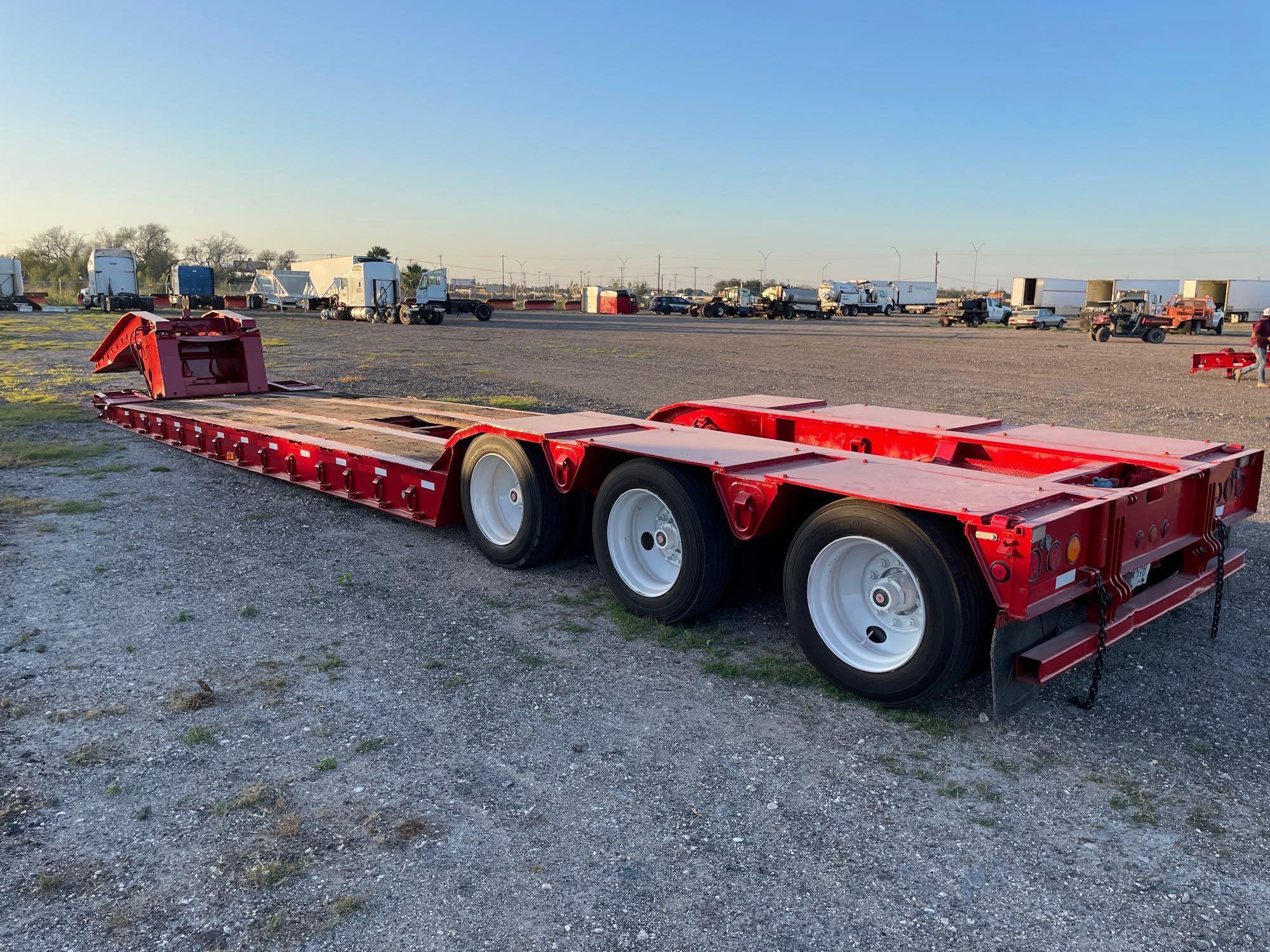 2003 Trail King TK110HDG Tri-Axle Lowboy Trailer