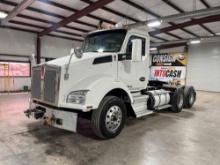 2016 Kenworth T880 Day Cab Truck Tractor