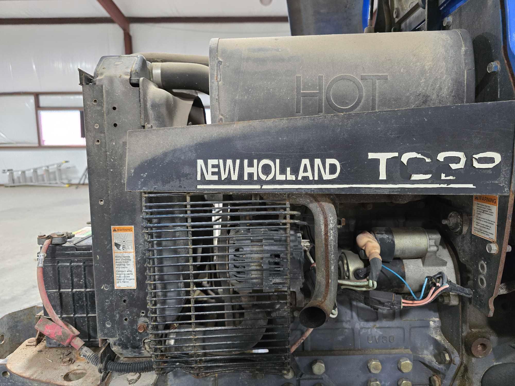 New Holland TC29S Utility Tractor