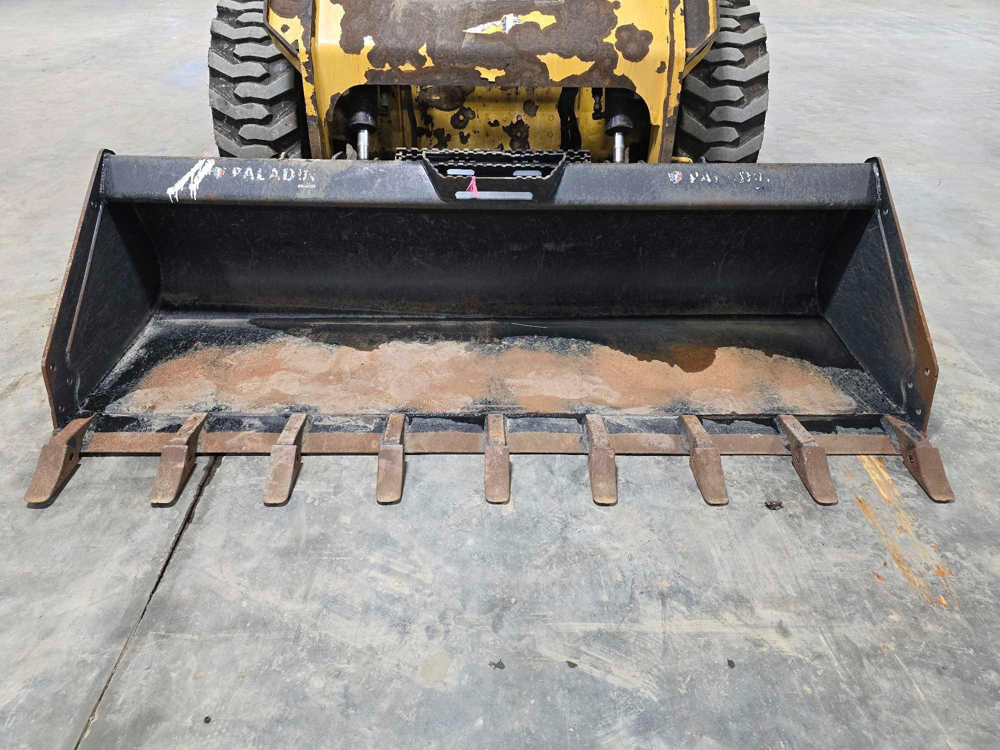 2017 Caterpillar 262D Skid Steer Loader