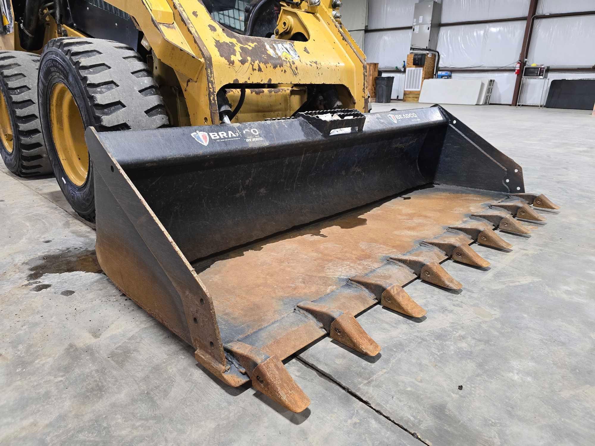 2017...Caterpillar 262D Skid Steer Loader