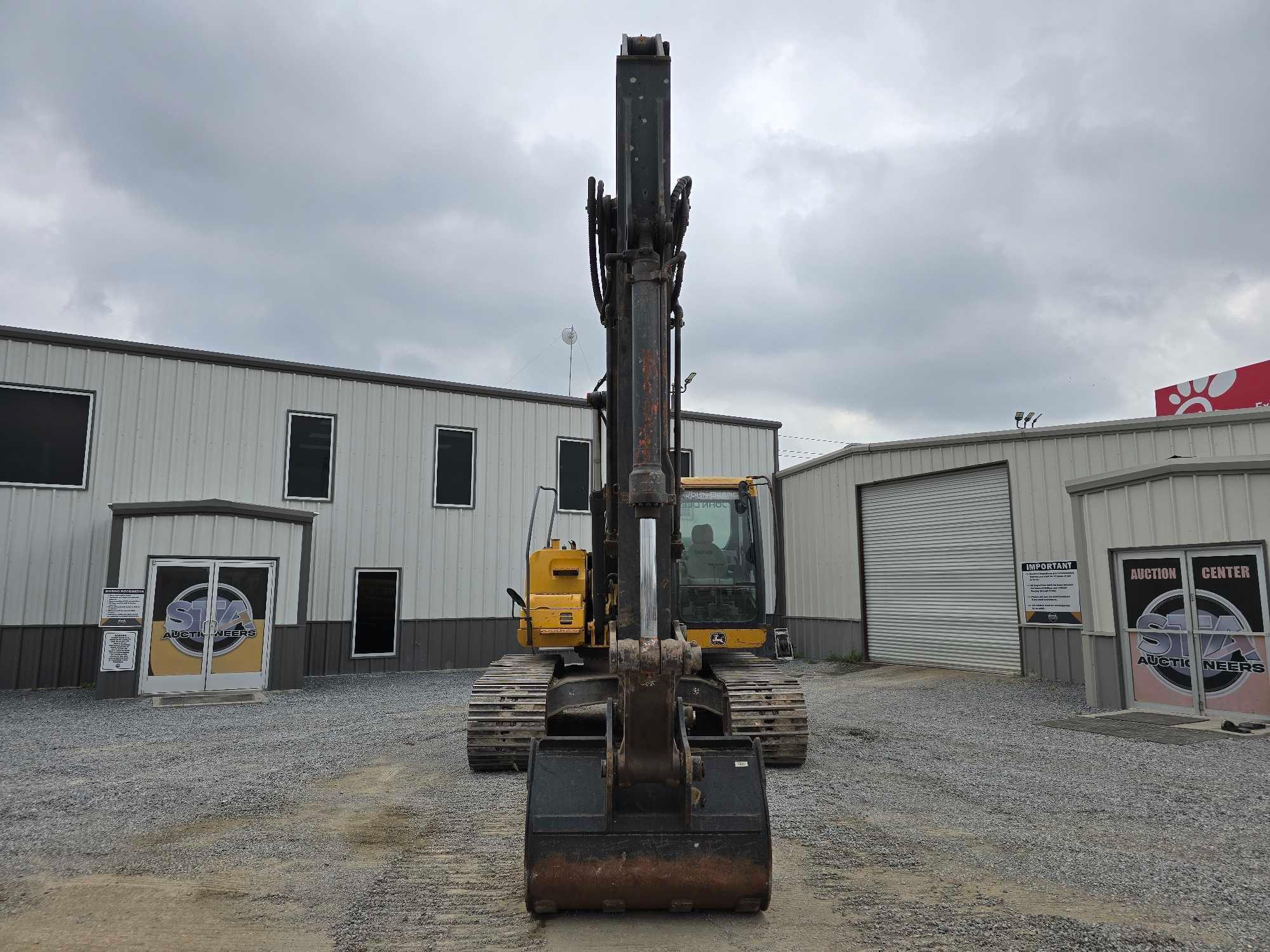 2011 John Deere 200DLC Hydraulic Excavator