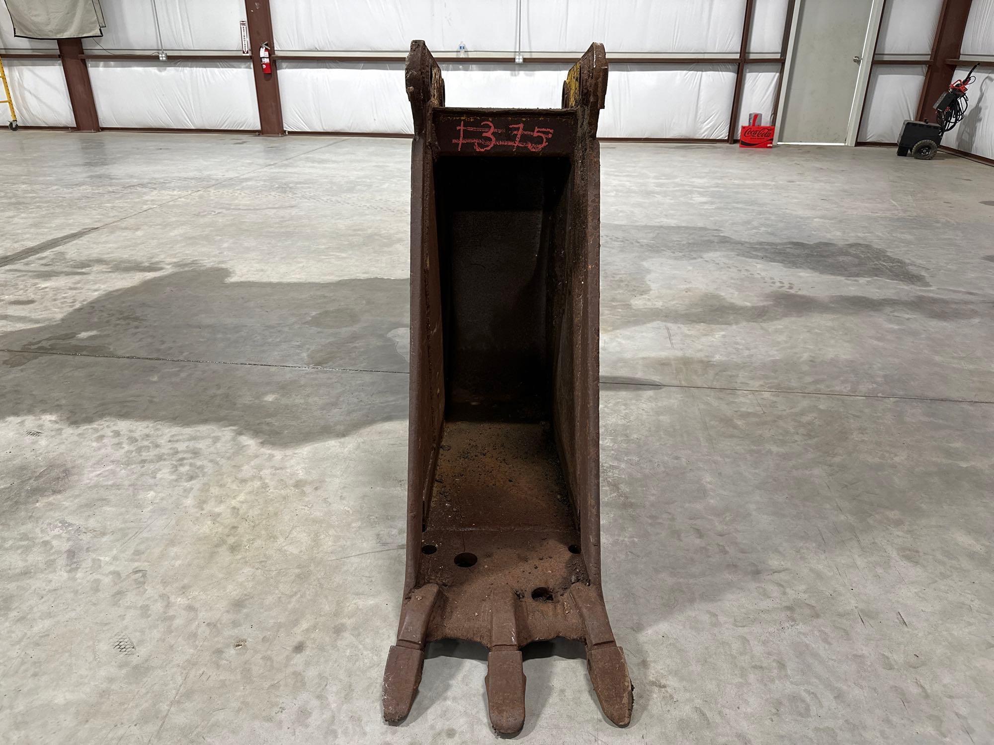 18 Inch Excavator Tooth Bucket