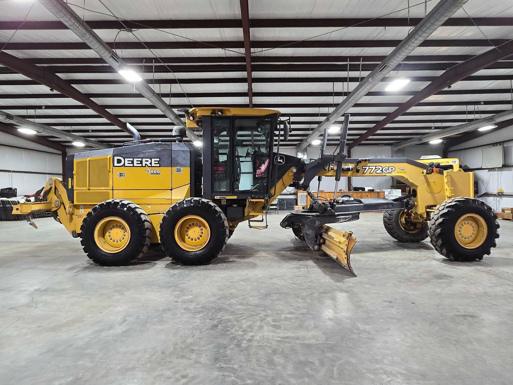 2015 John Deere 772GP Motor Grader