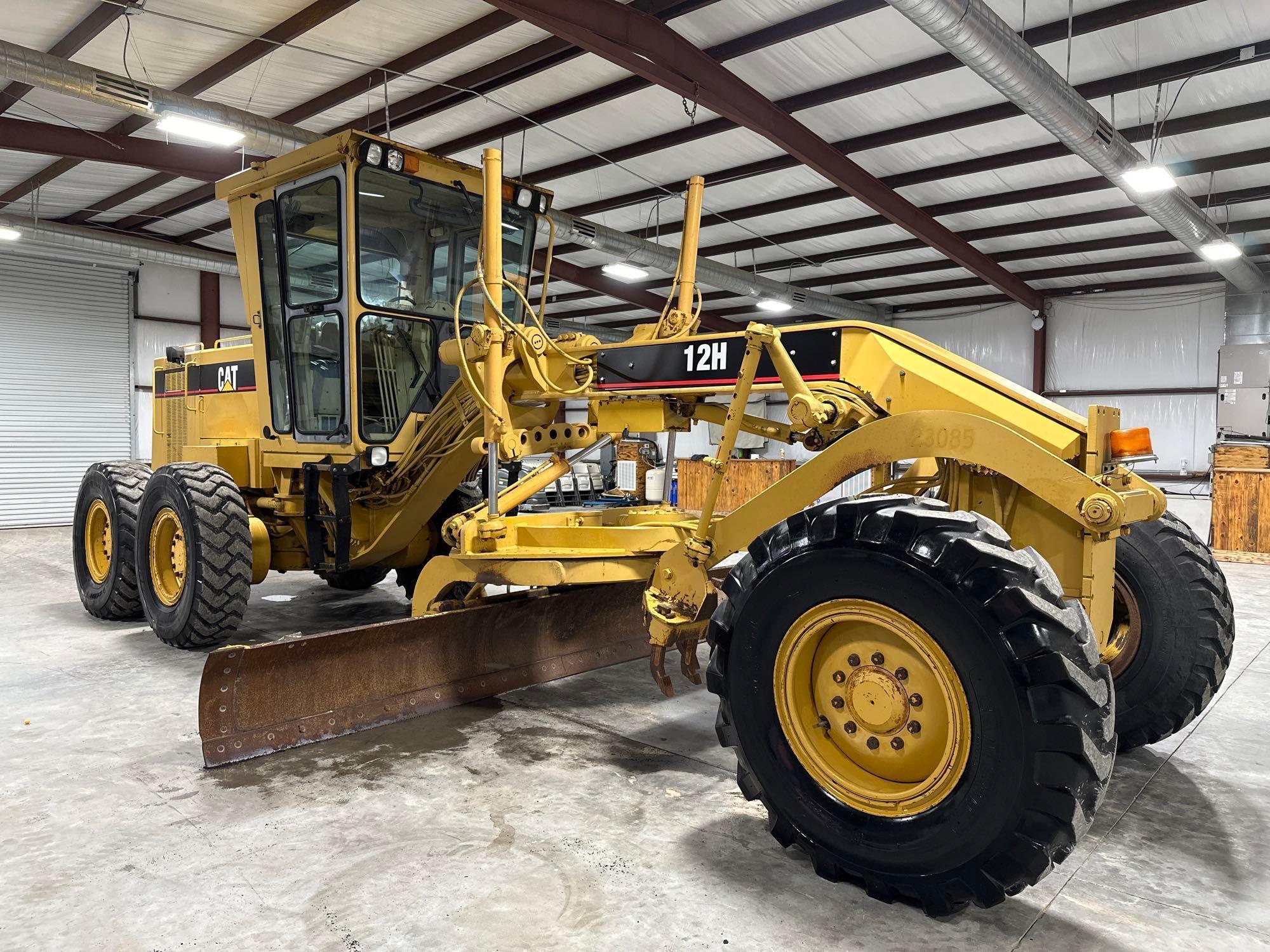 1996 Caterpillar 12H Motor Grader