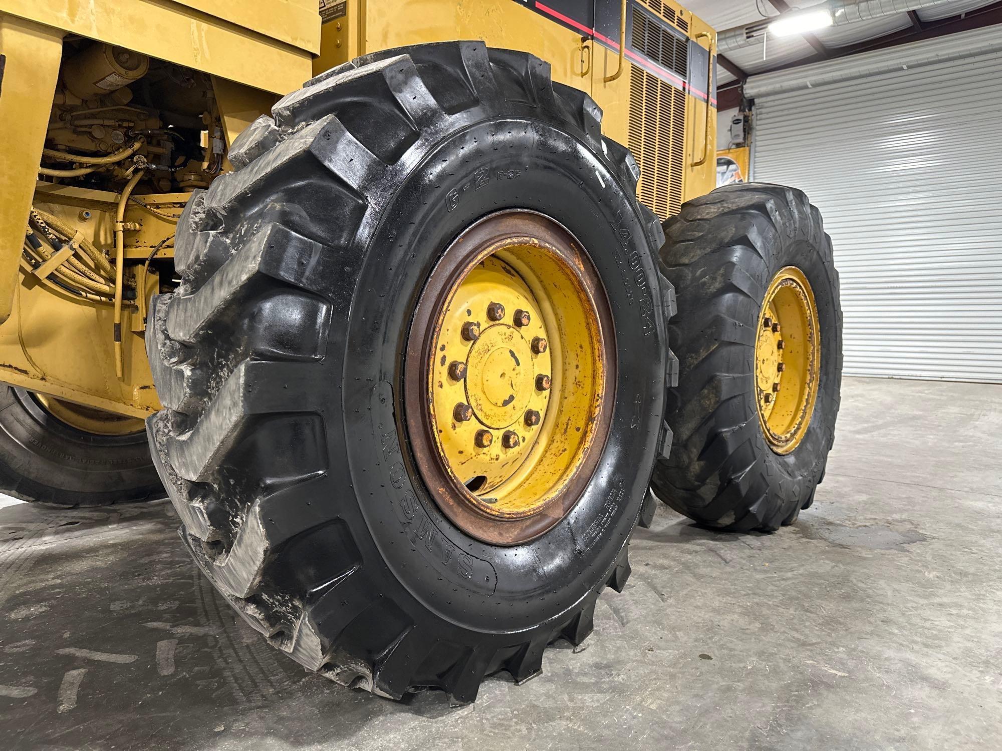 1996 Caterpillar 12H Motor Grader