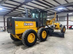 1986 John Deere 772B Motor Grader