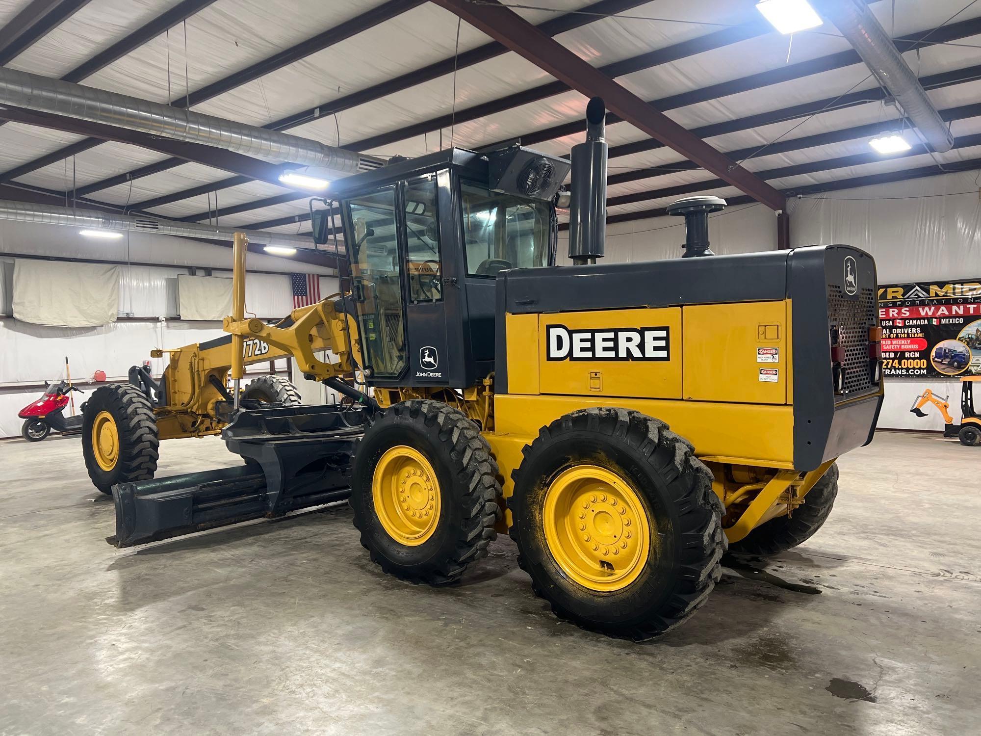 1986 John Deere 772B Motor Grader