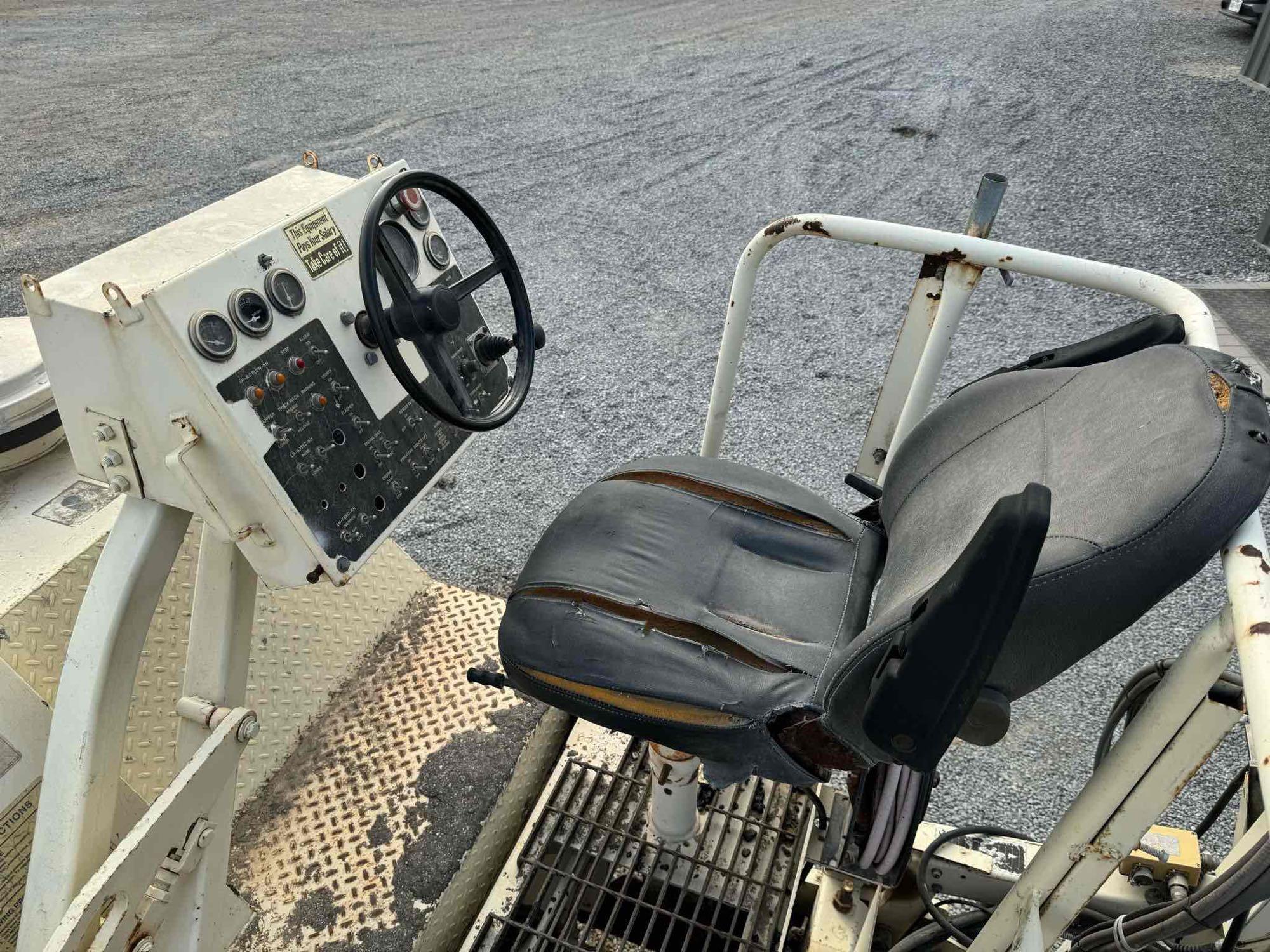 Terex CR452 Asphalt Paver