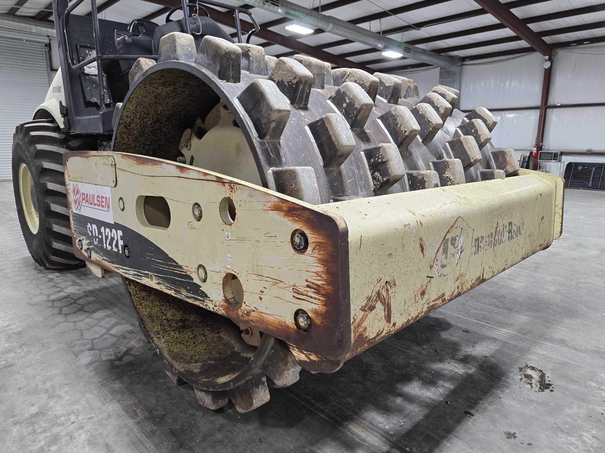 2005 Ingersoll Rand SD122F TF Single Drum Vibratory Roller