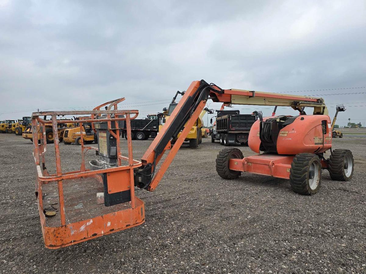 2012 JLG 600AJ Articulating Boom Lift