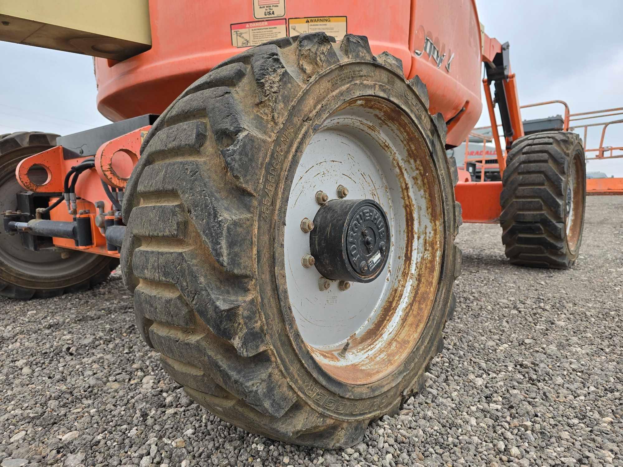 2012 JLG 600AJ Articulating Boom Lift