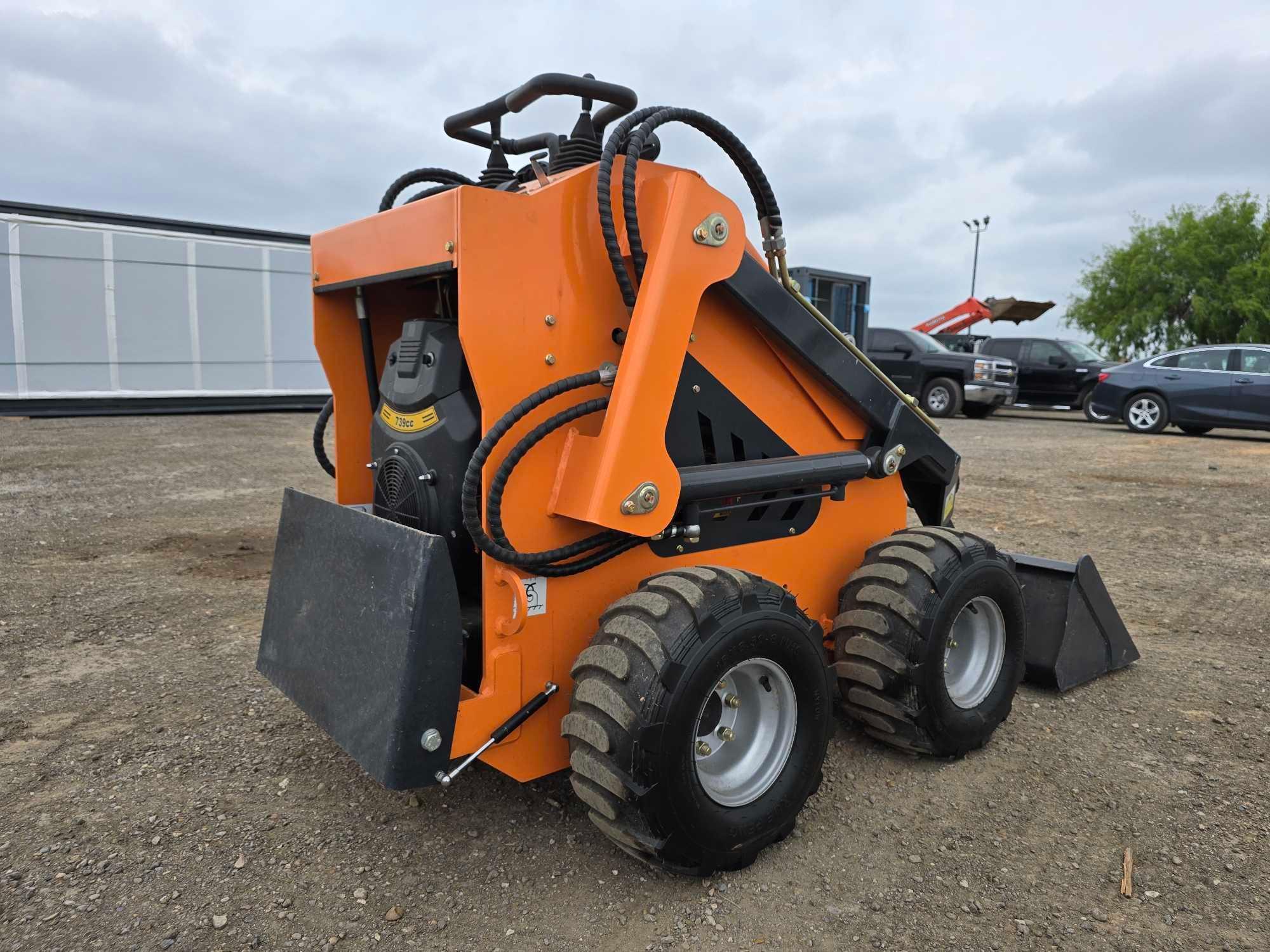 Landhero LDH-HY380 Skid Steer Loader