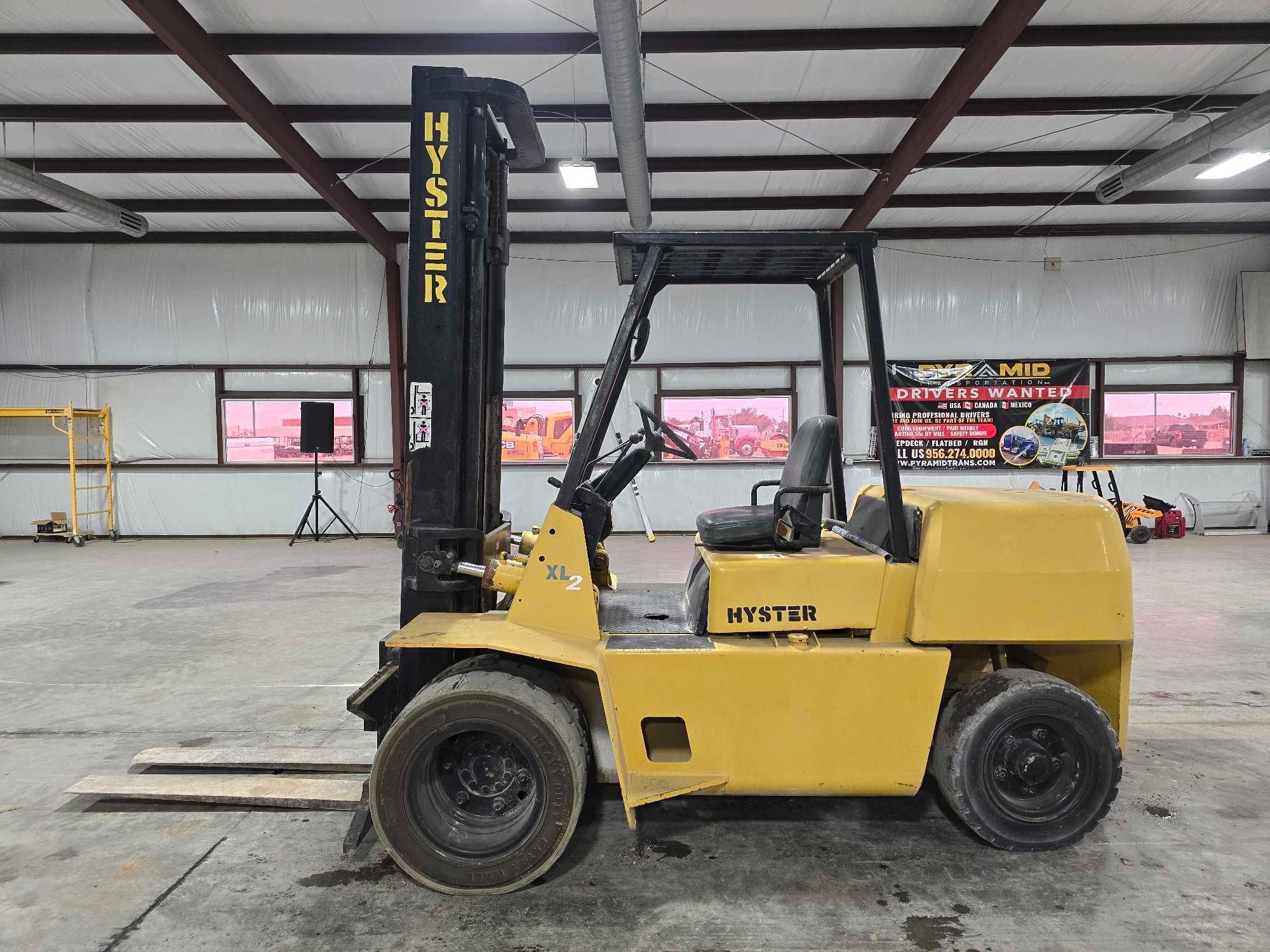 Hyster H80XL Dual Pneumatic Forklift