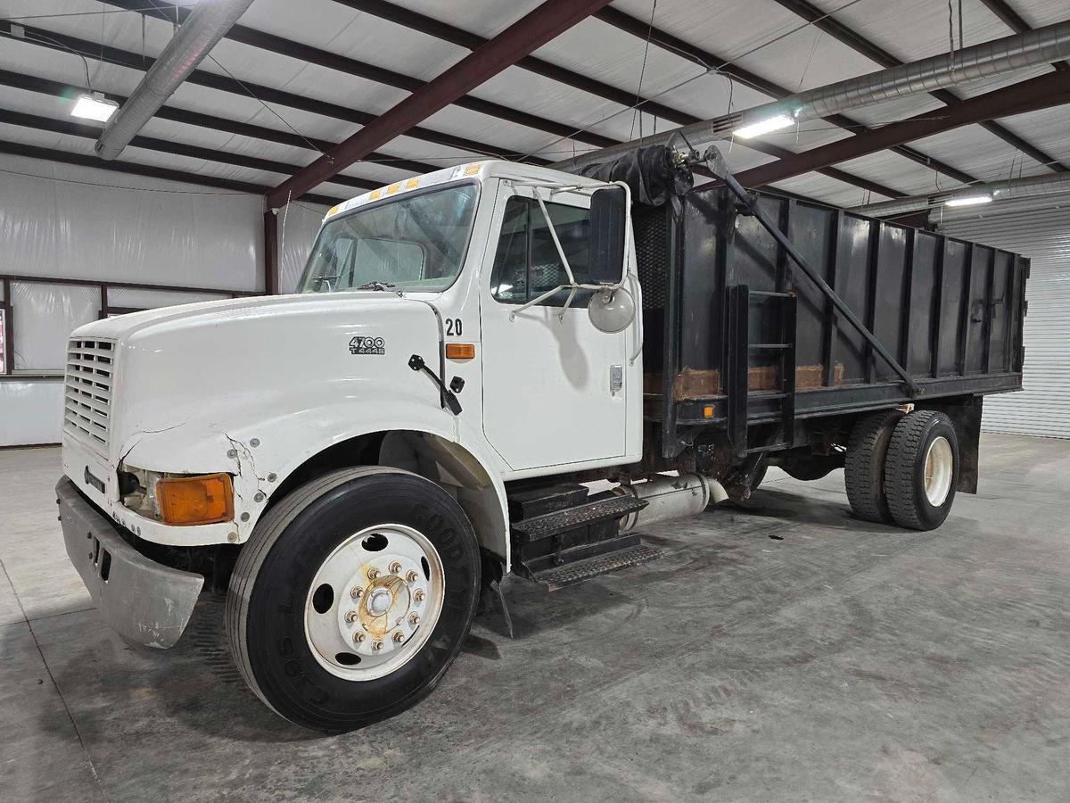 2001 International 4700 Dump Truck