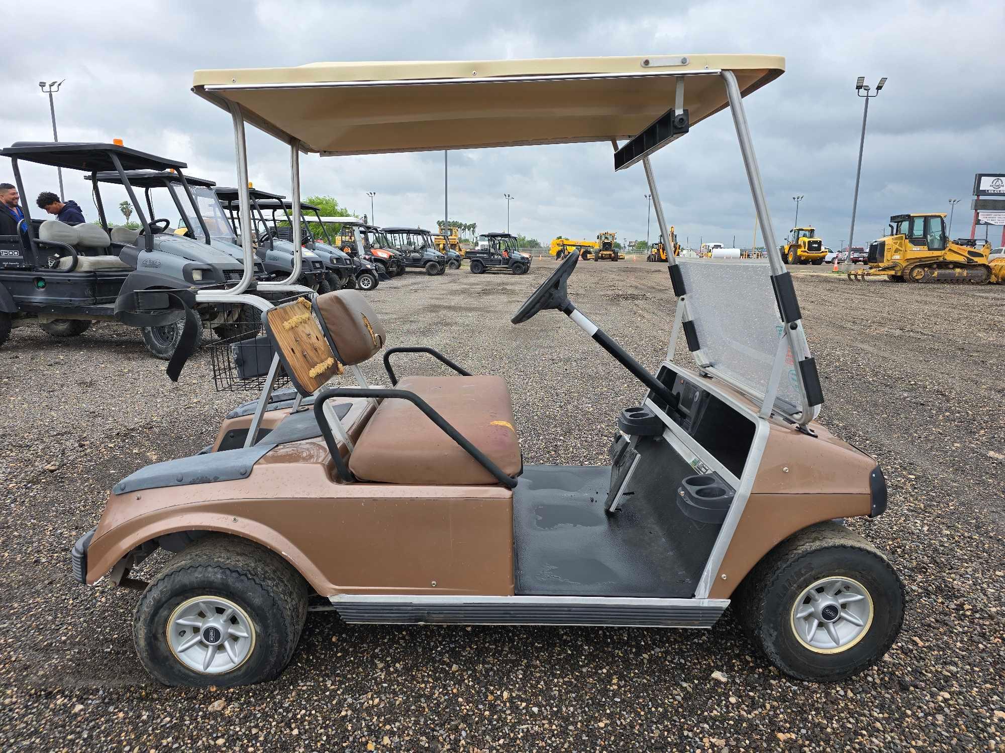 DS Electric Golf Car