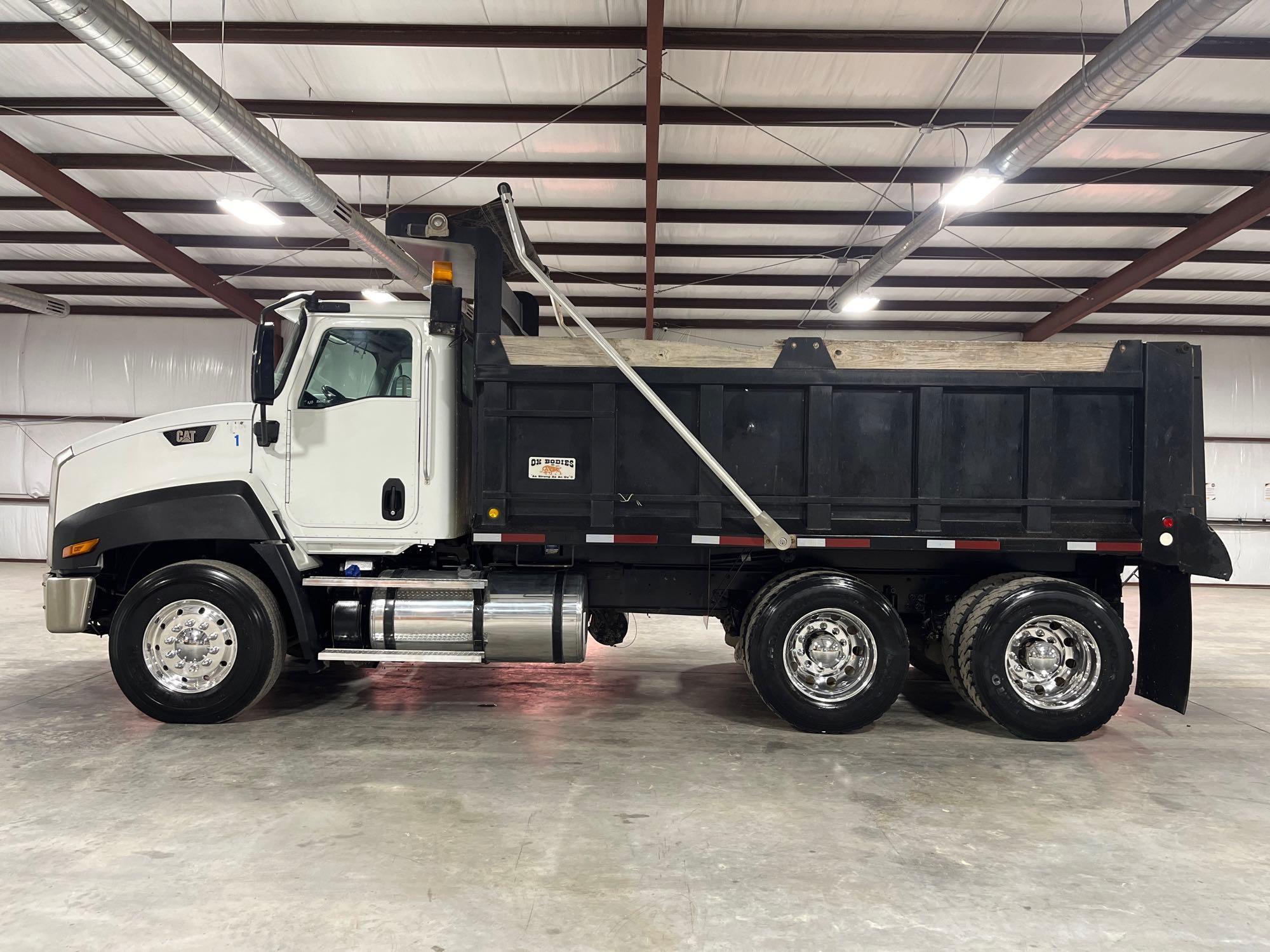 2016 Caterpillar CT660S SBA 6X4 Dump Truck