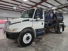 2004 International 4400 Fuel Truck