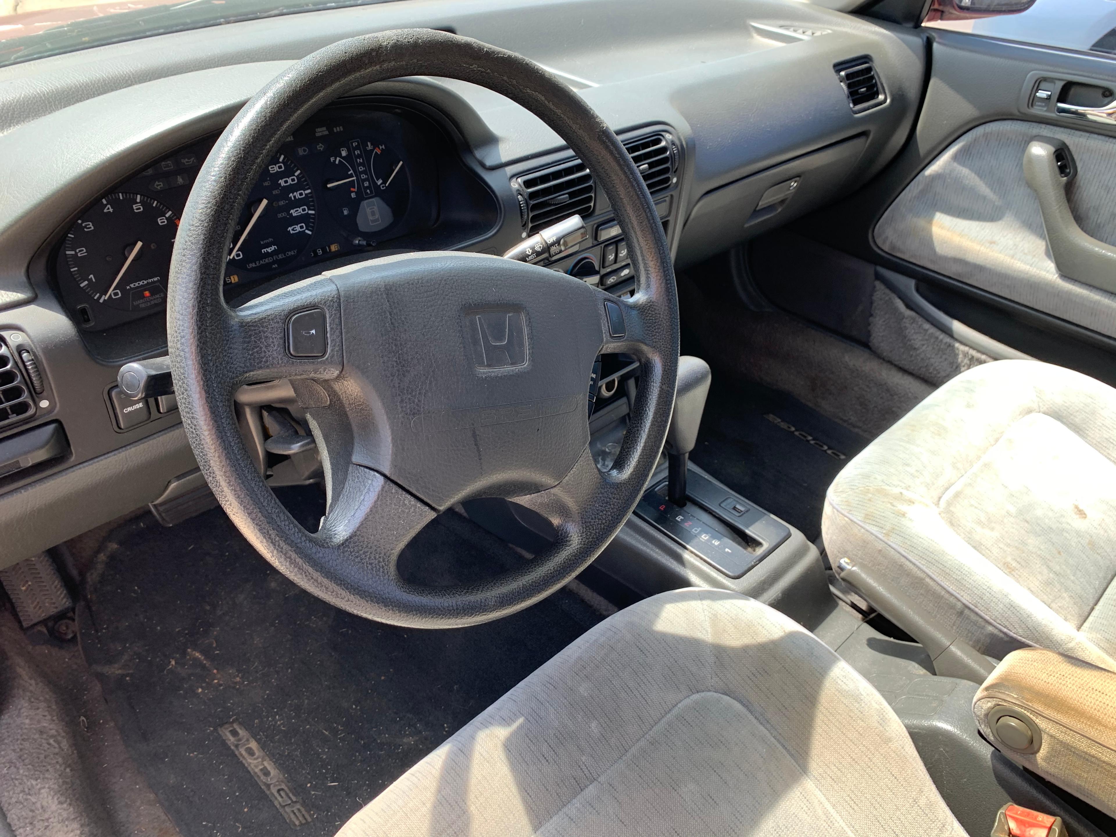 1993 Honda Accord vin 7054