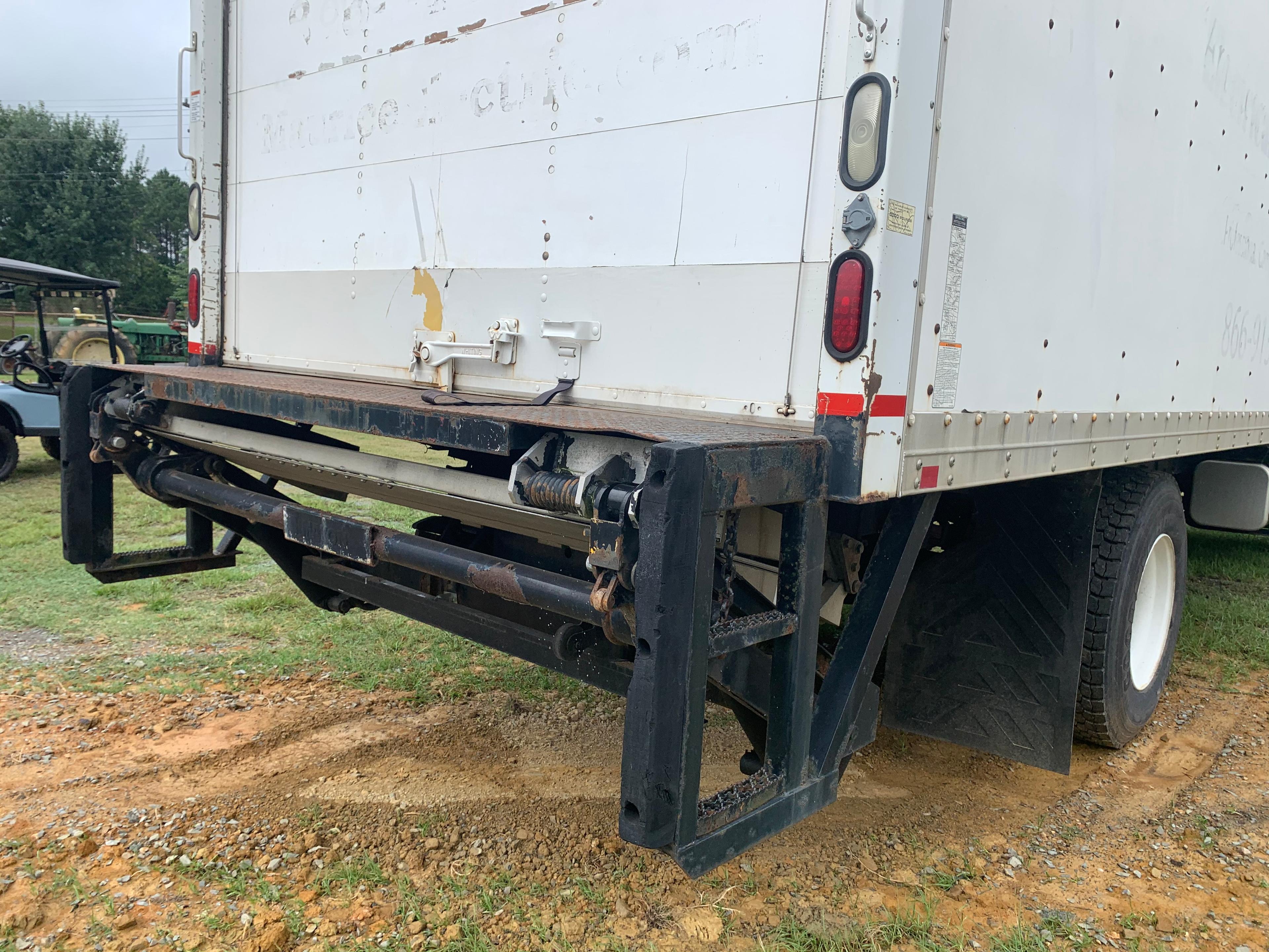 2008 Freightliner Box Truck 204,487 miles VIN 8201