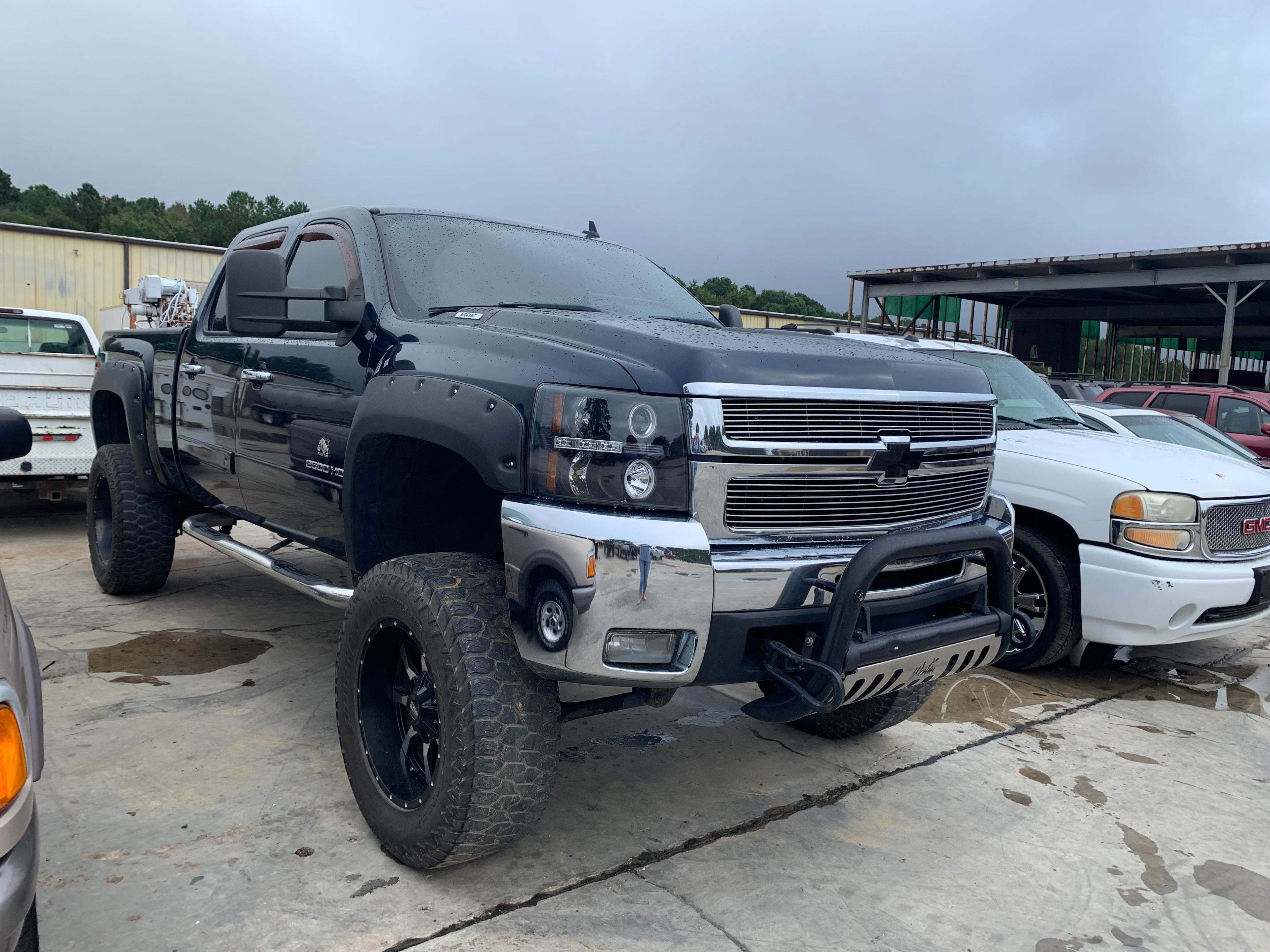 2008 Chevrolet 2500 Lifted 213,841 MILES VIN 1318