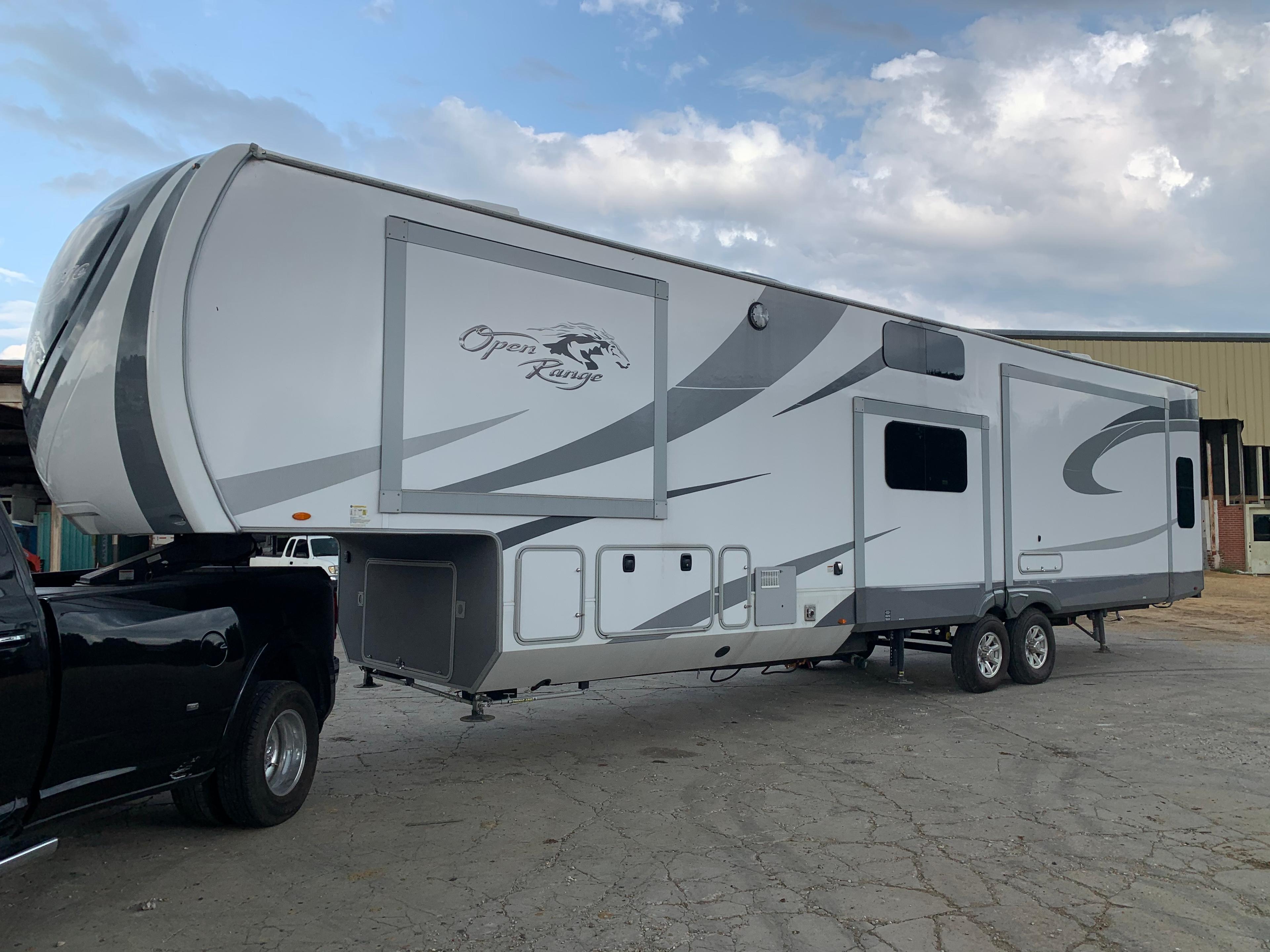 2018 Open Ranger 5th Wheel Camper VIN 3114