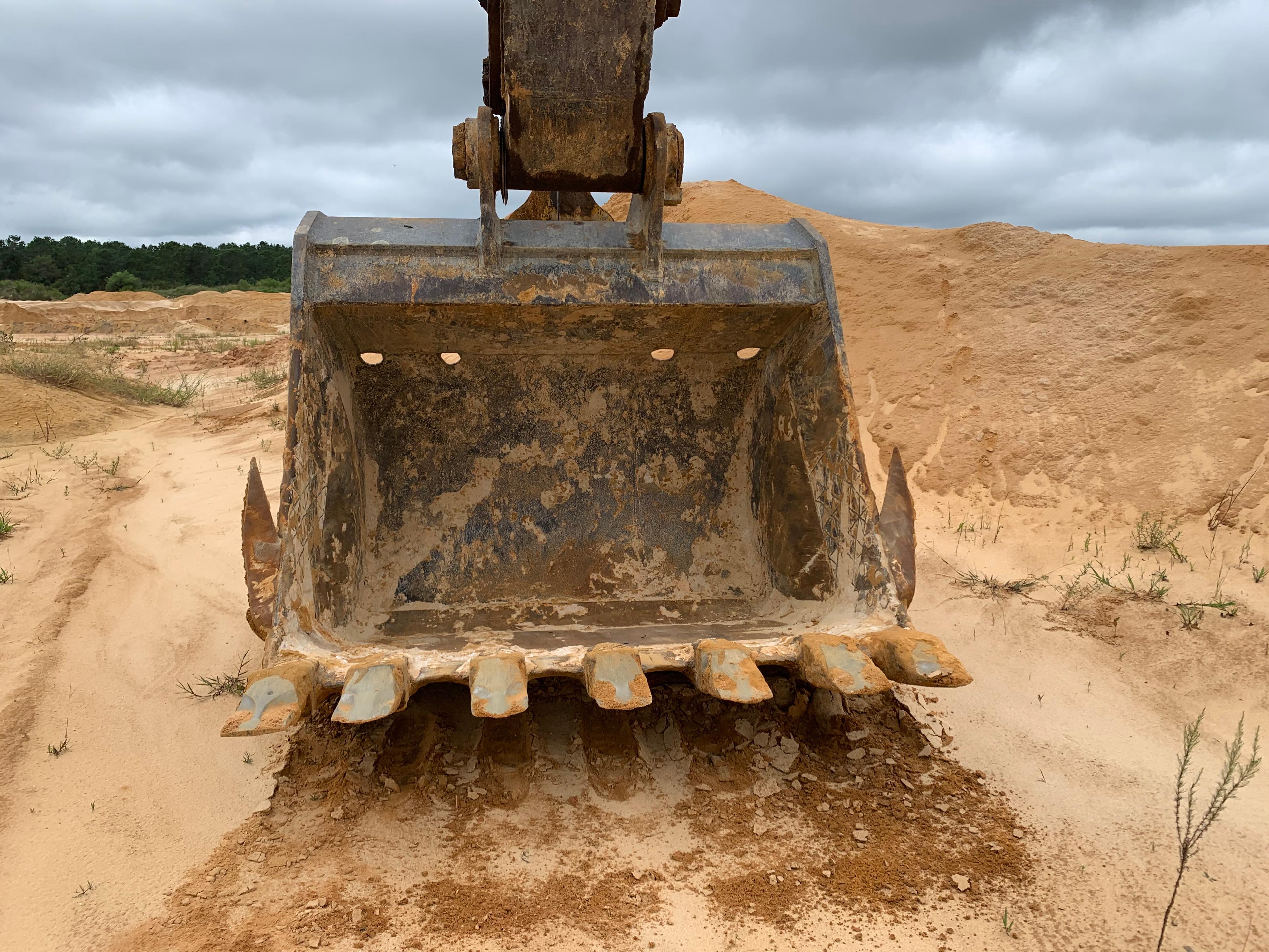 Komatsu PC750LC-7 Excavator