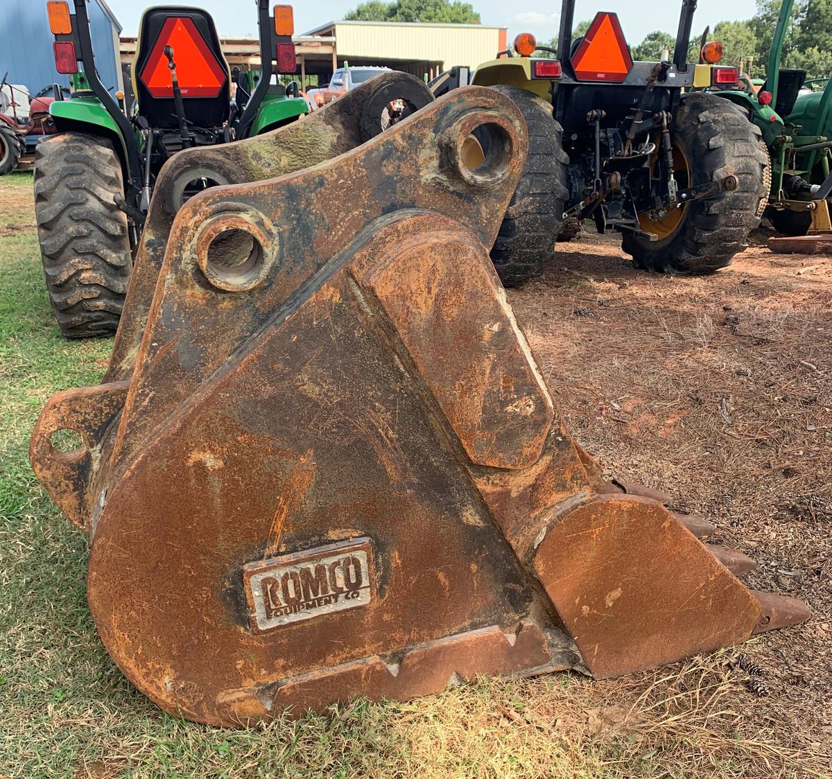 Romco Bucket (Fits JD or Hitachi 270)