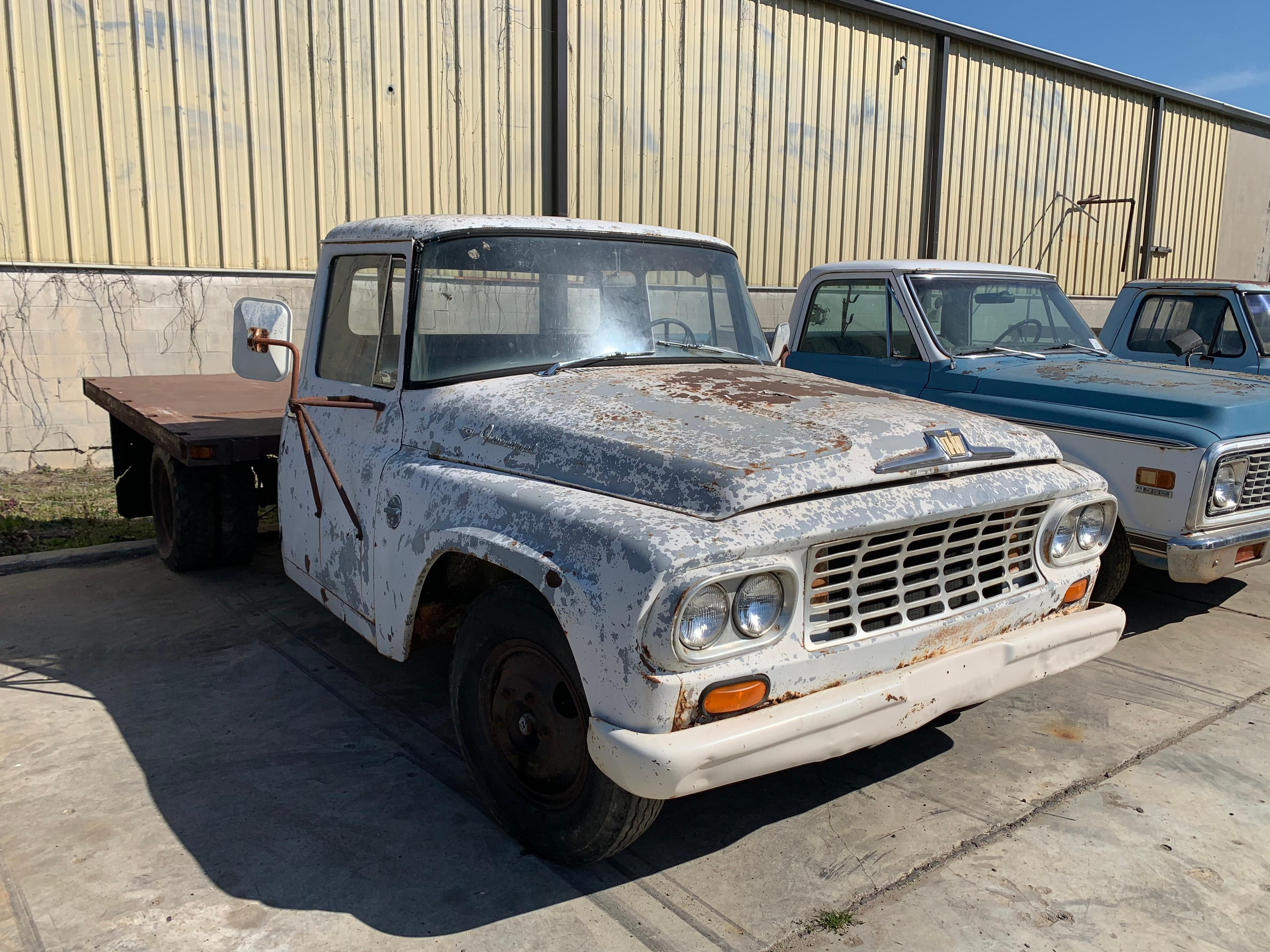 1962 International 130 VIN 379B