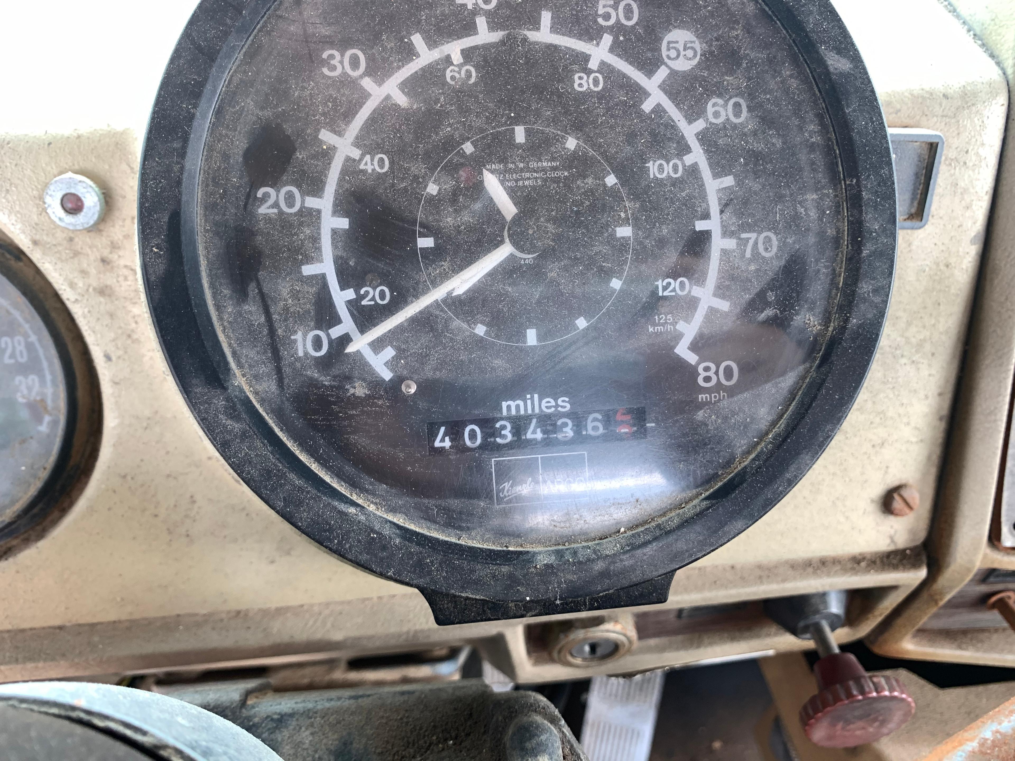 1984 MACK R Econodyme Truck VIN 7138