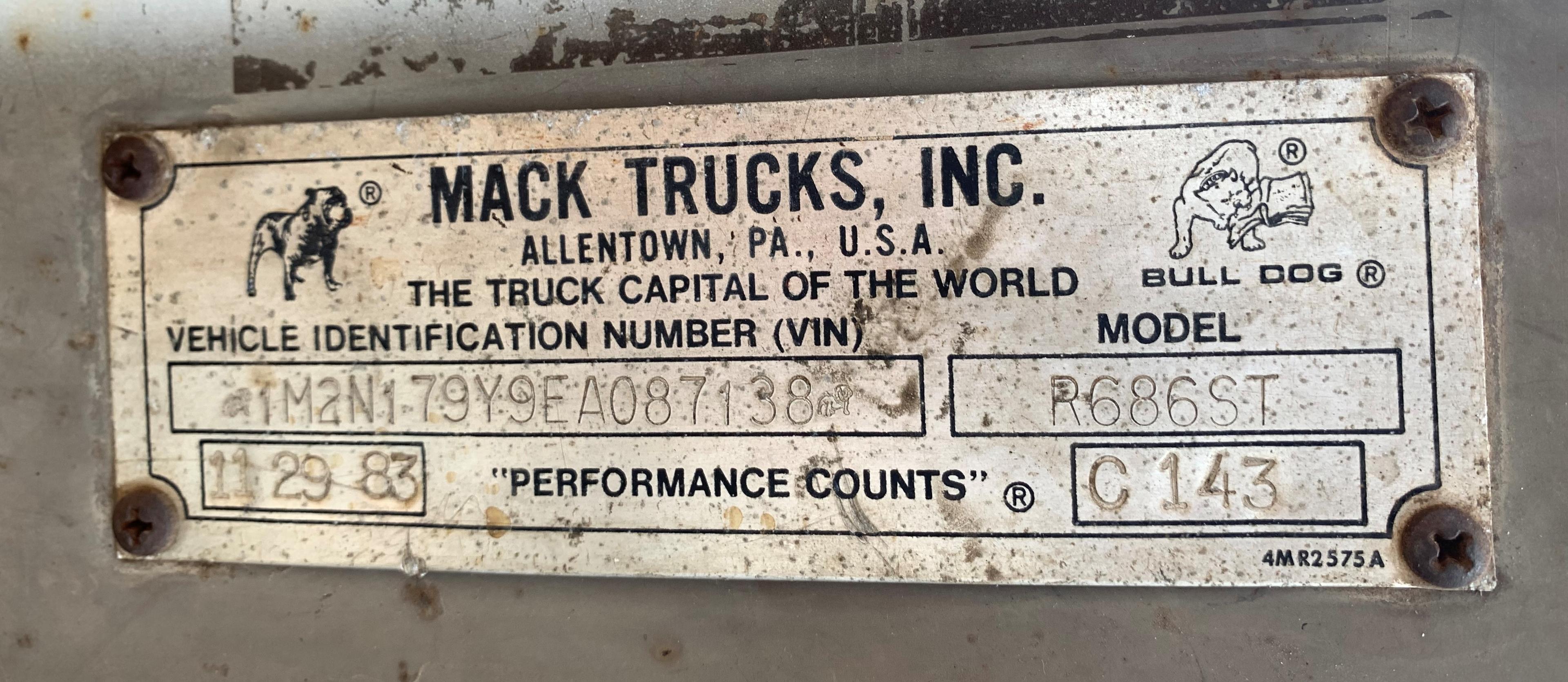 1984 MACK R Econodyme Truck VIN 7138