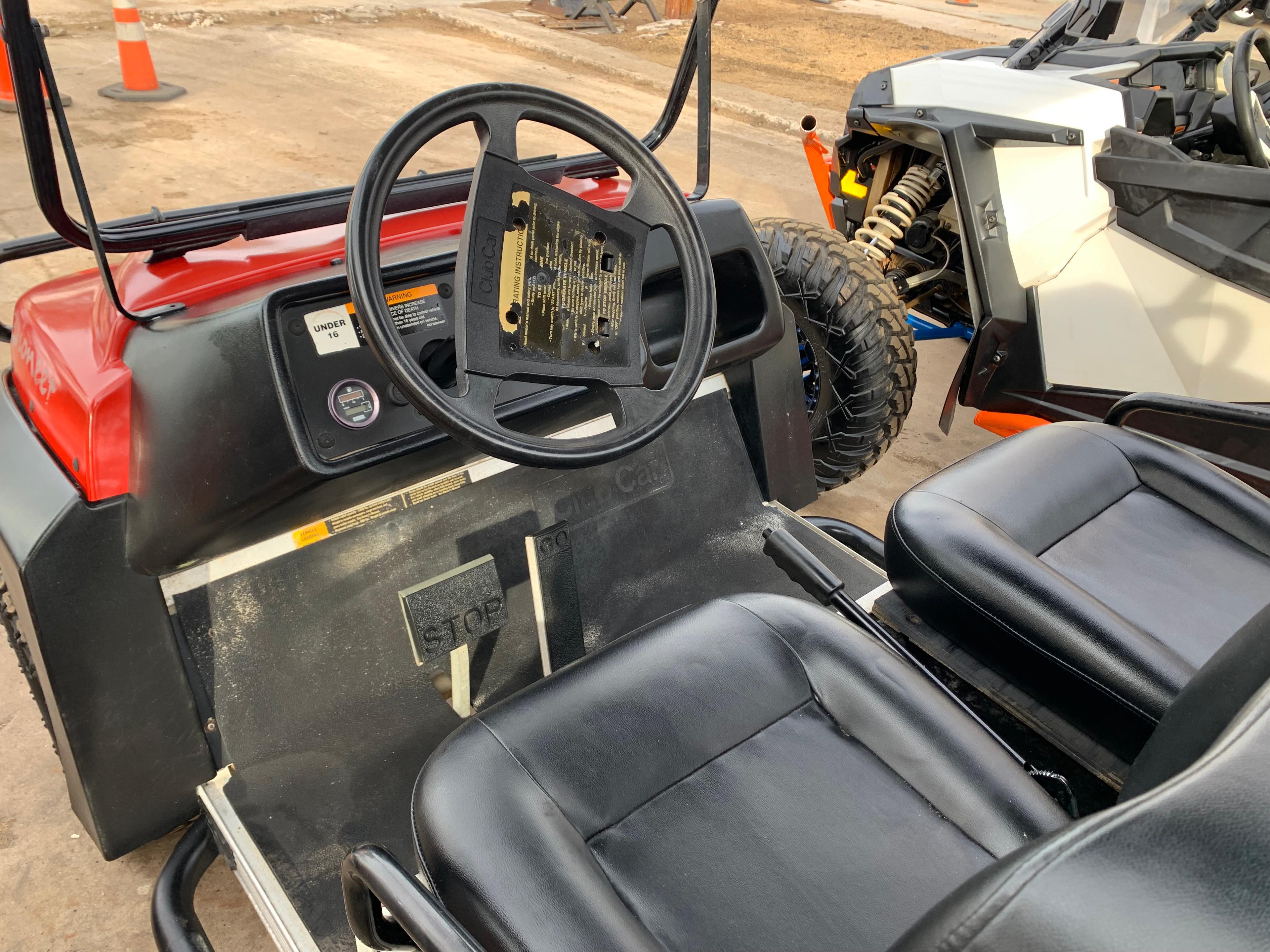 Pioneer Club Car Golf Cart with Electric Dump Bed