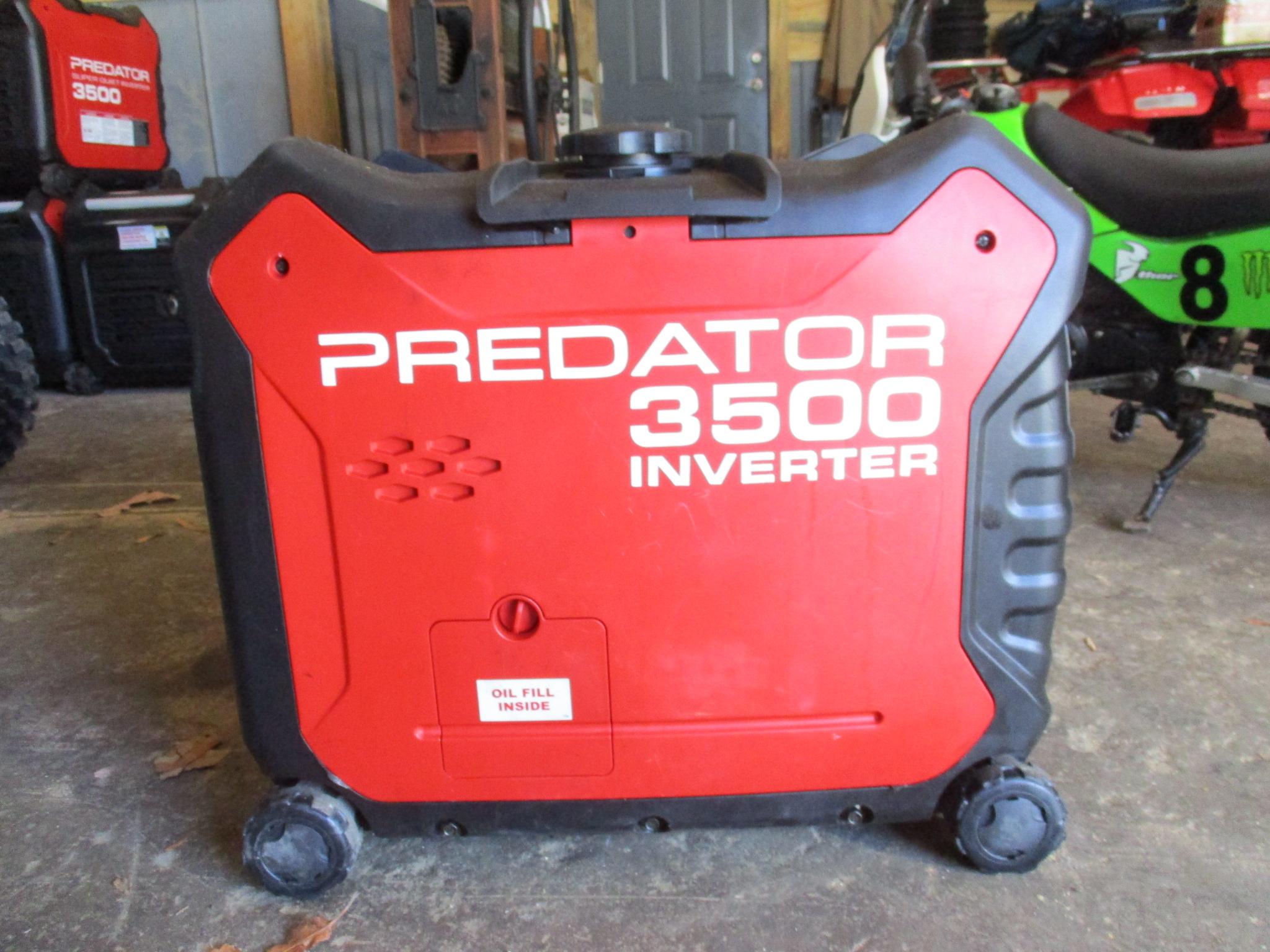 Predator 3500 Invertor Generator -28hrs