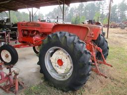 Allis-Chalmers D17 Tractor