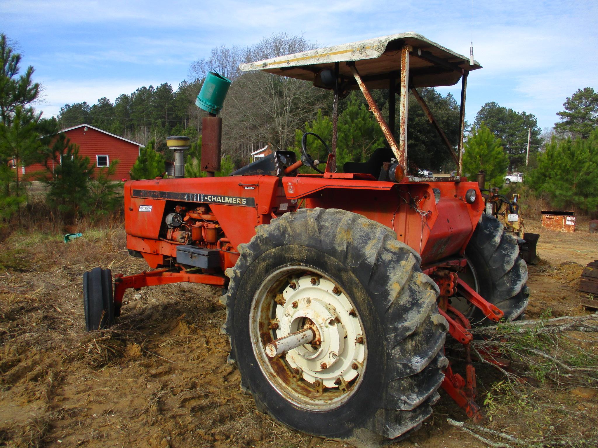 Allis-Chalmers 200 Tractor