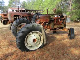 Allis-Chalmers D17 Tractor