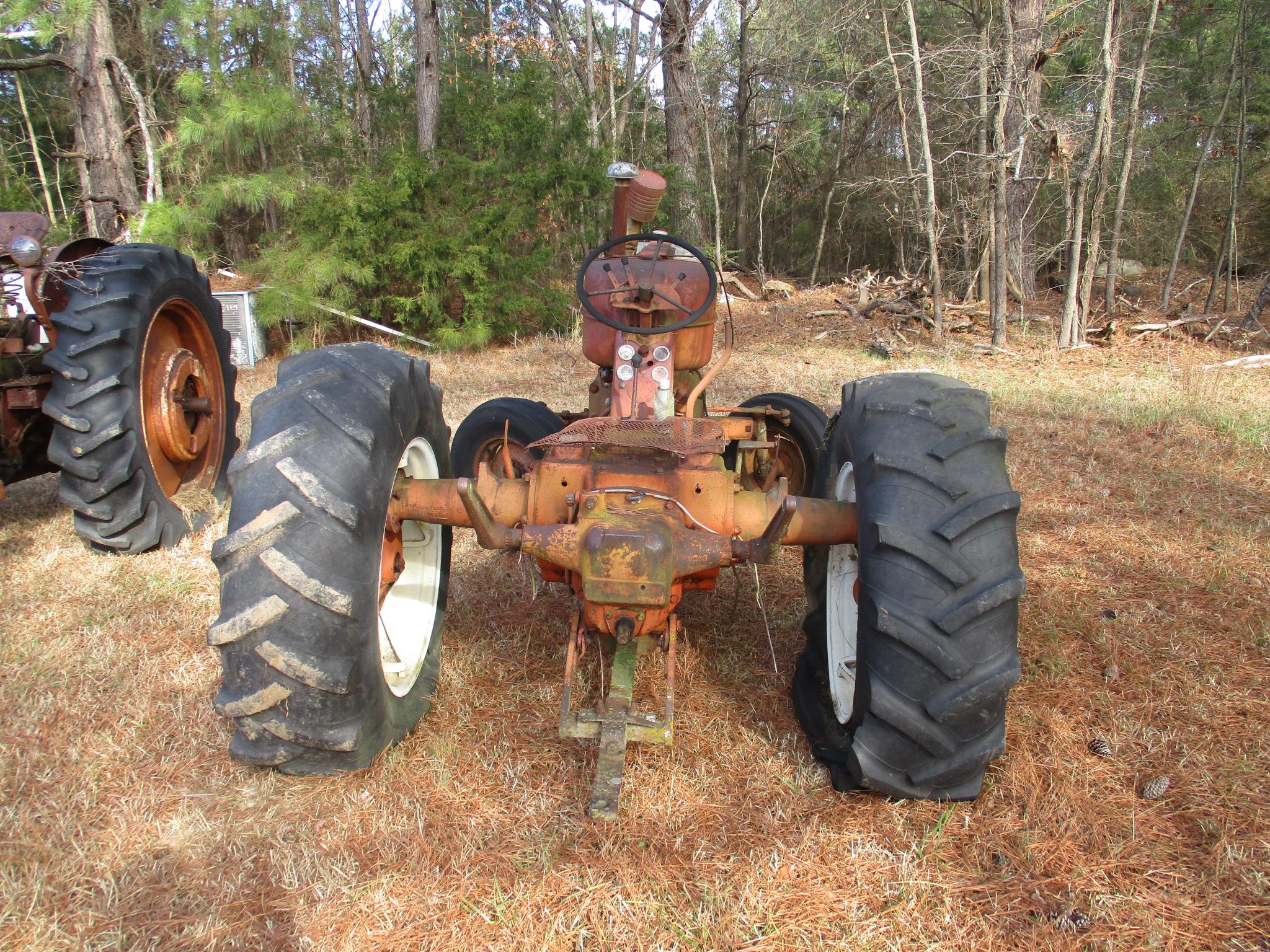 Allis-Chalmers D17 Tractor