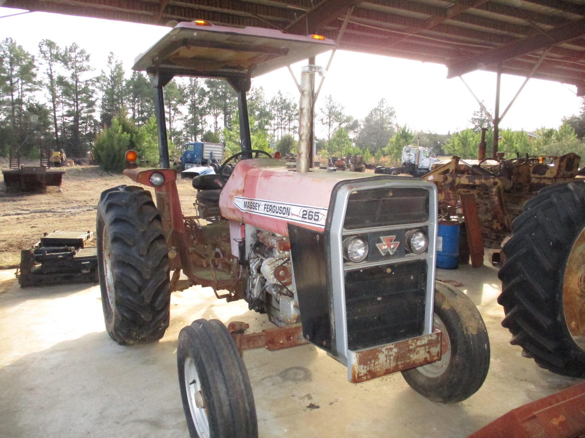 Massey Ferguson 265 Tractor