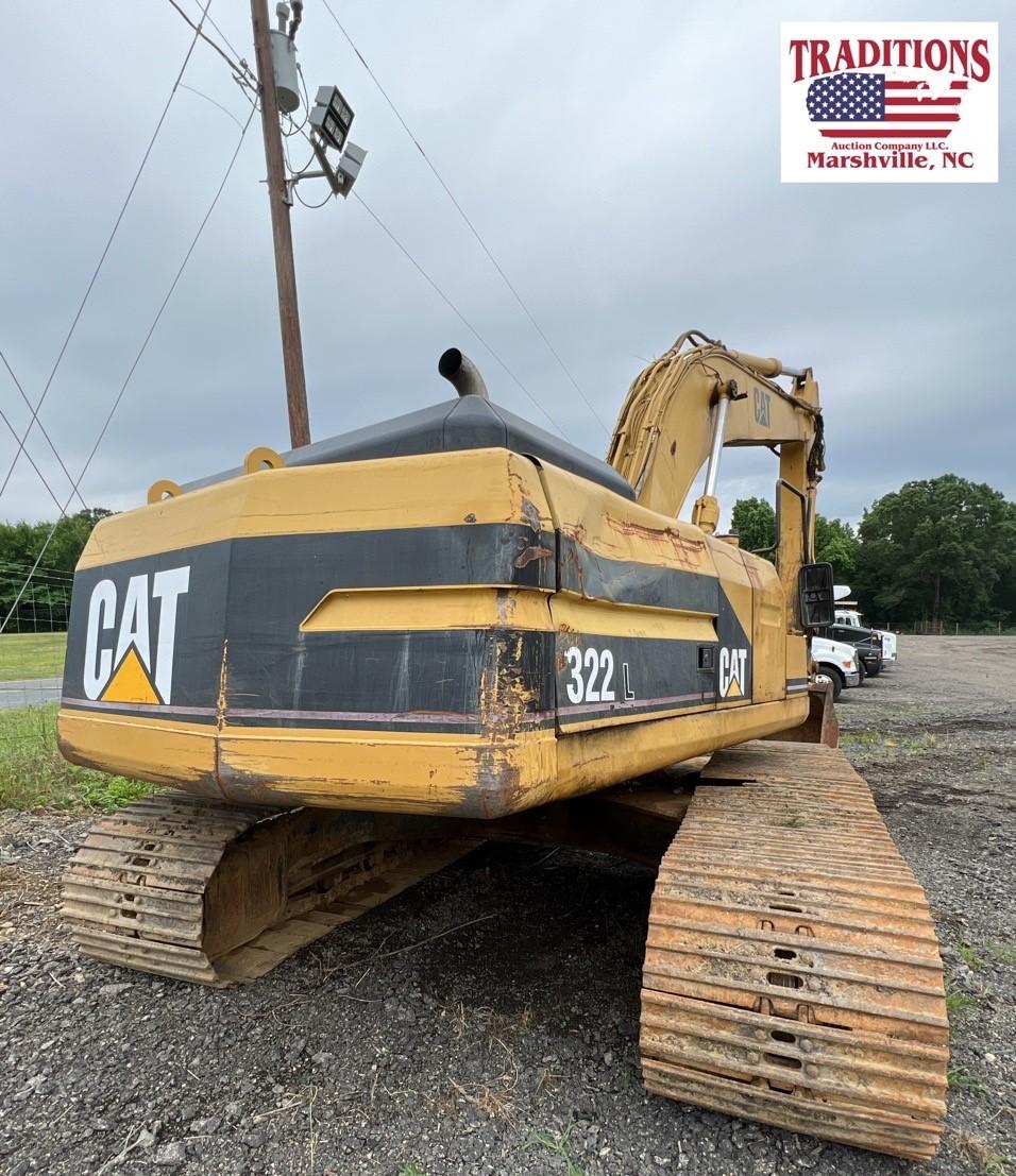 CAT 322L Excavator