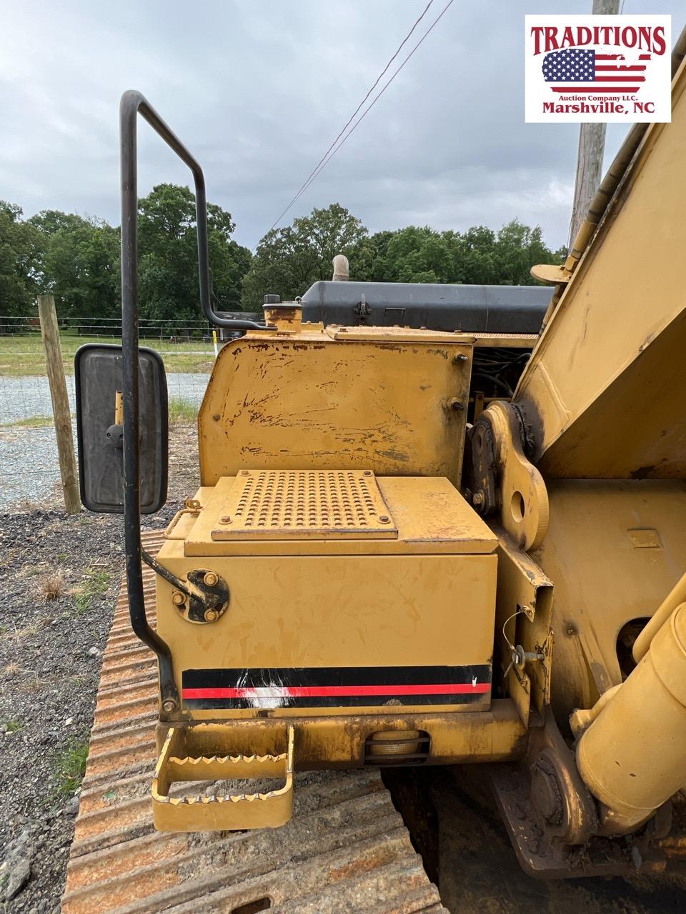 CAT 322L Excavator